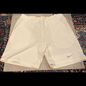 NWT Men’s White Nike Tennis Shorts